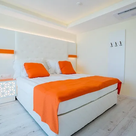 Perla Luxury Hotel 5*