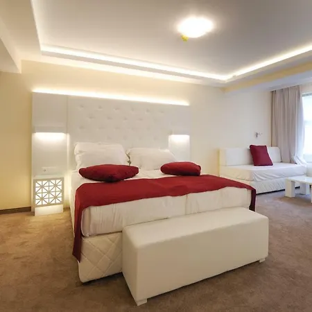 Hotel Perla Luxury