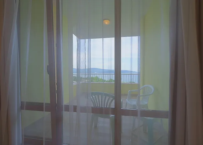 ホテル Perla Luxury 5*