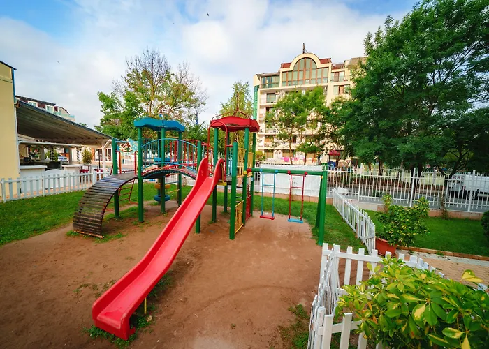 מלון Perla Luxury 5*