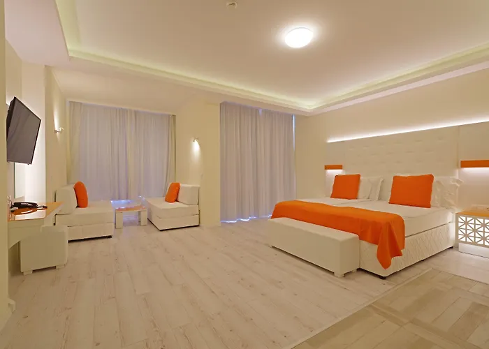 מלון Perla Luxury