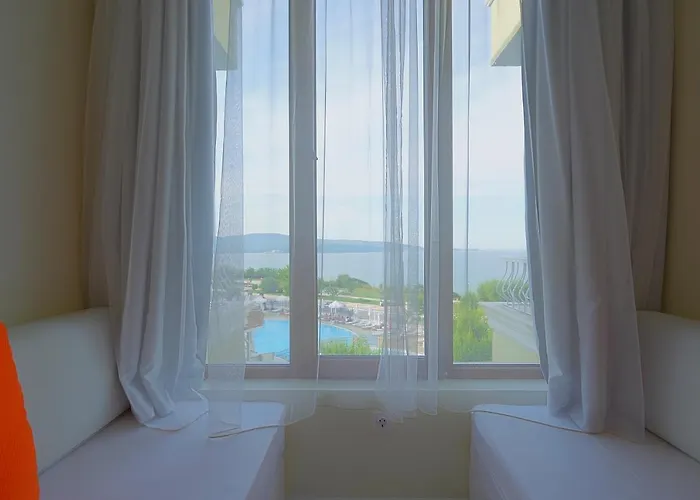 Perla Luxury מלון פרימורסקו