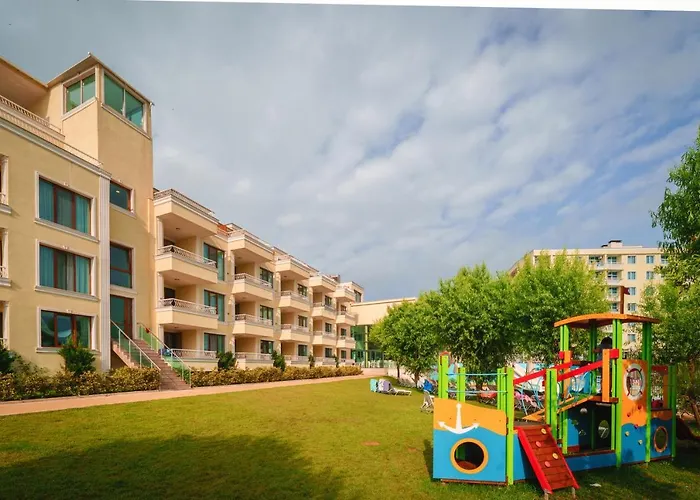 מלון Perla Luxury 5*