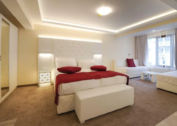 מלון Perla Luxury